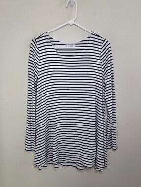 Women's Mott50 Sun Protection Bamboo Navy Striped Top Sz Medium